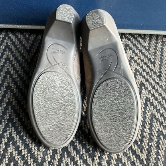 Dansko Bonita Suede Cut Out Ankle Boots Women's Size 40 - Picture 3 of 4